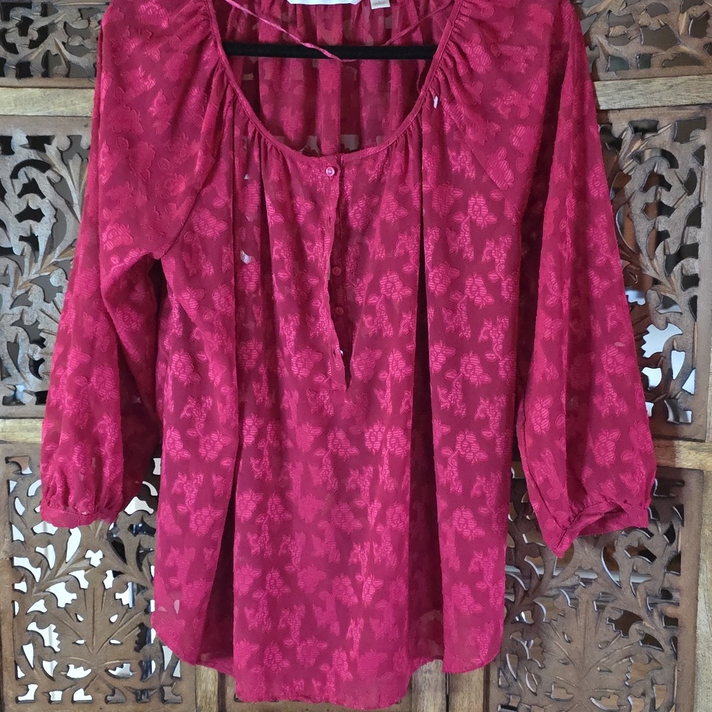 🌟 LC Lauren Conrad Burgundy Patterned Blouse Size L